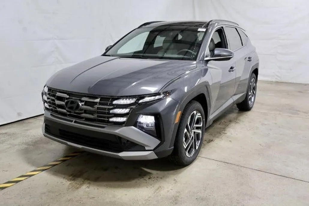 2025 Hyundai Tucson Limited photo 1