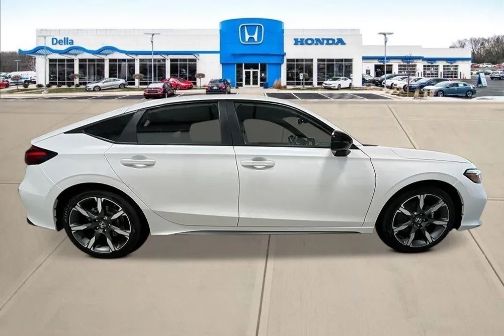 2025 Honda Civic Hatchback Hybrid Sport Touring photo 1