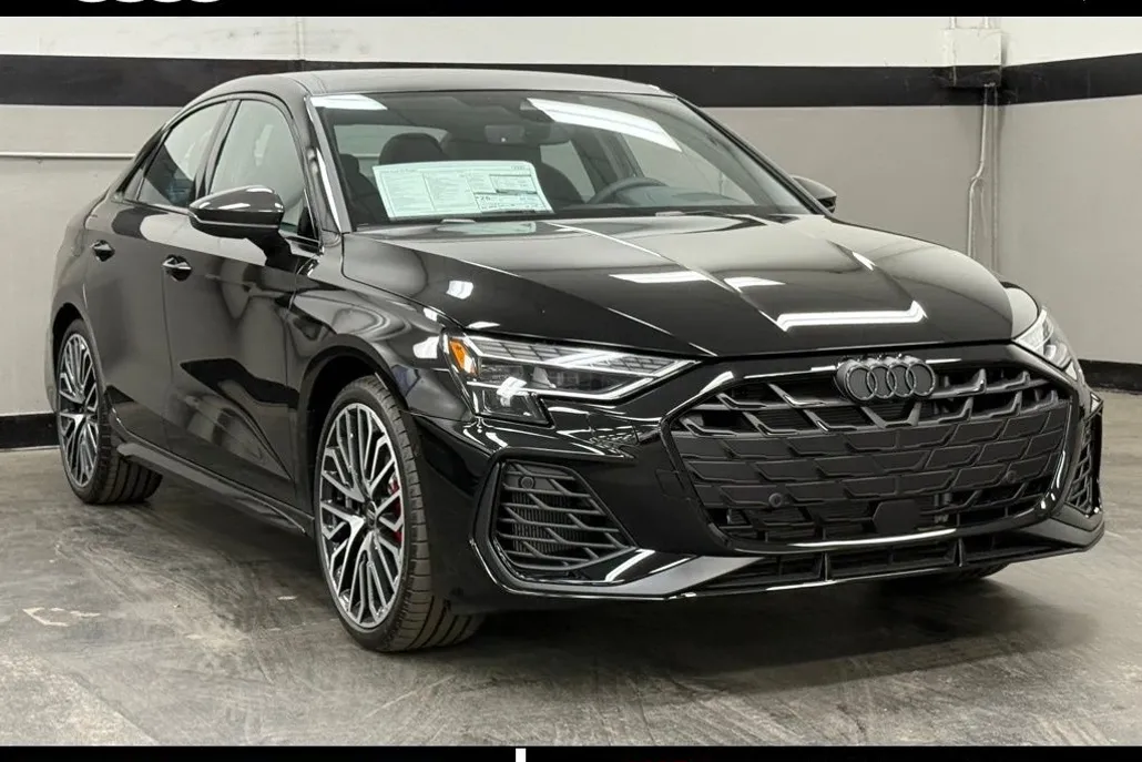 2025 Audi S3 Prestige photo 1