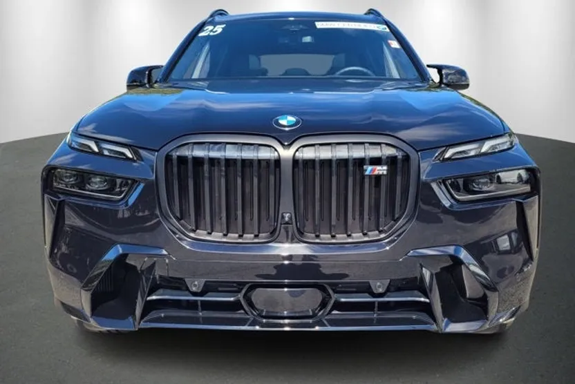 2025 Bmw X7 M60i photo 1