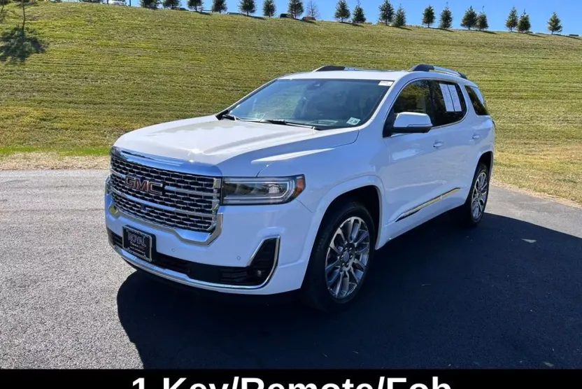 2023 Gmc Acadia Denali photo 1