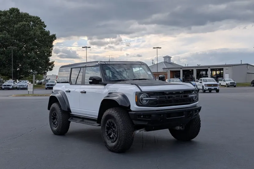 2025 Ford Bronco Raptor photo 1