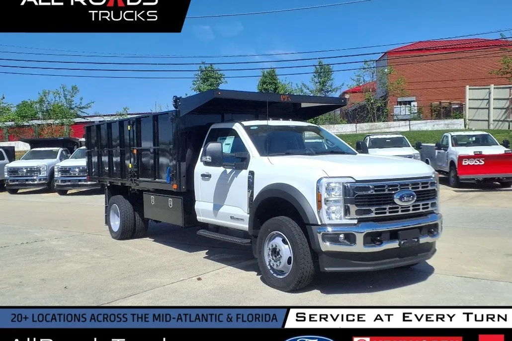 2025 Ford F-600 photo 1