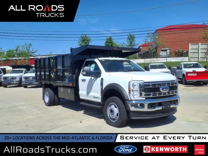 2025 Ford F-600 photo 1