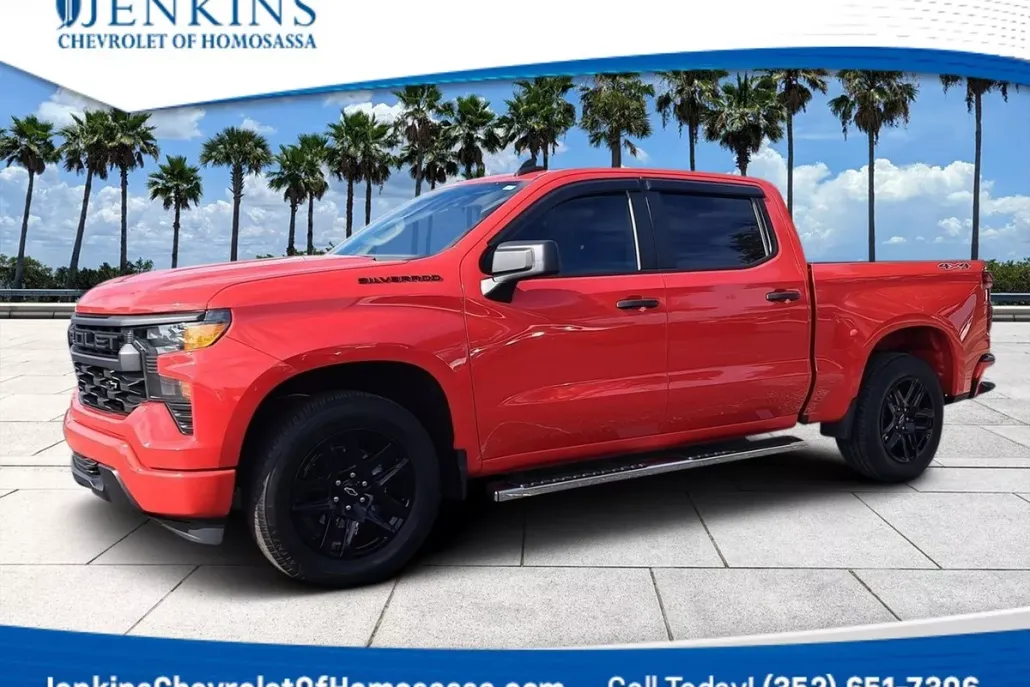 2023 Chevrolet Silverado 1500 Custom photo 1