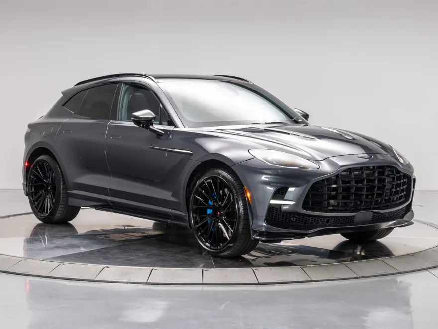 2025 Aston Martin DBX photo 1