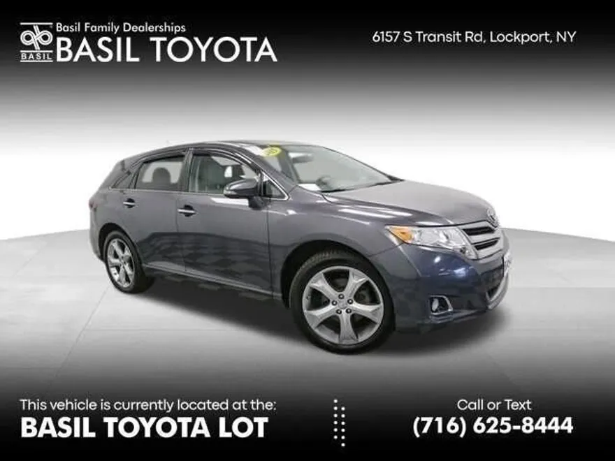 2015 Toyota Venza XLE photo 1