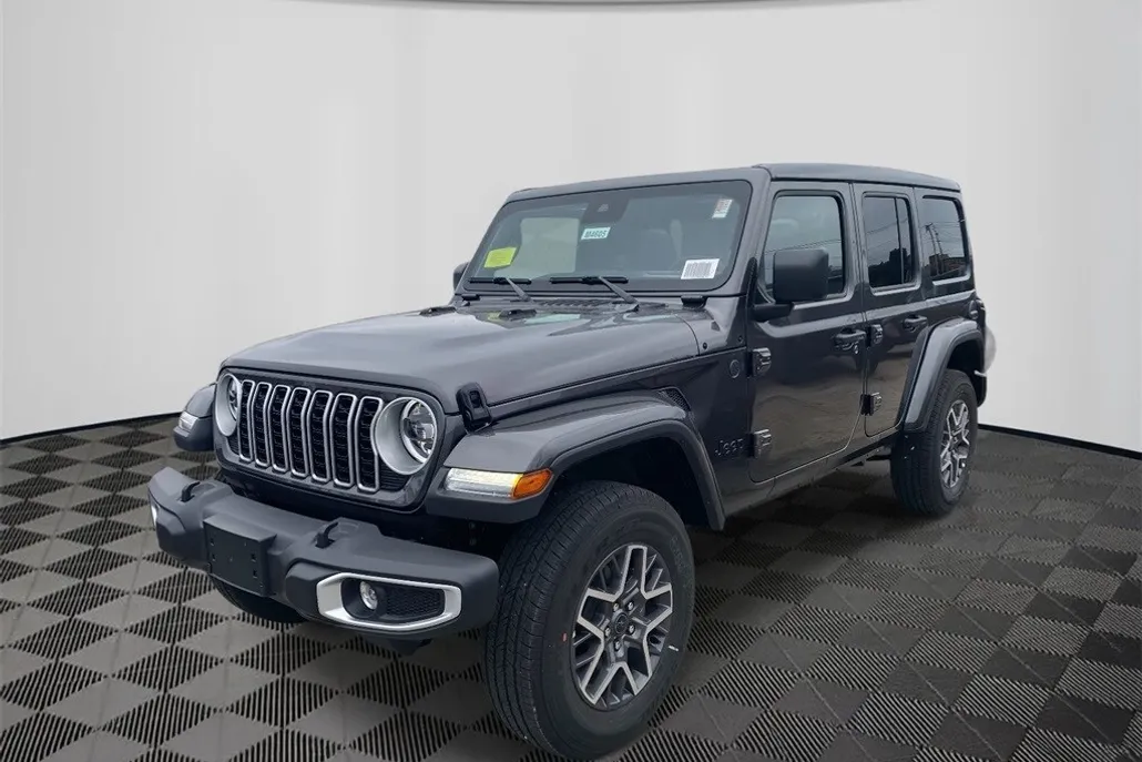 2025 Jeep Wrangler Sahara photo 1