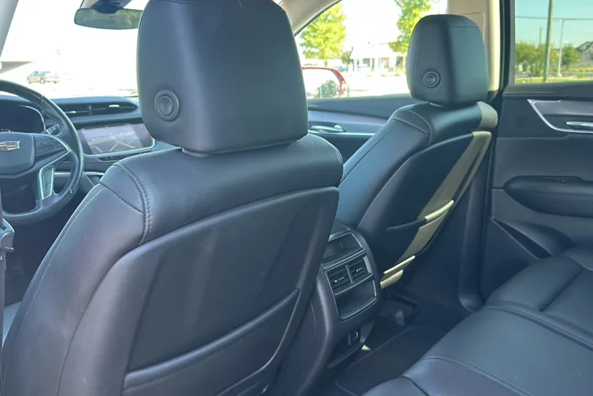 2019 Cadillac XT5 Luxury photo 1