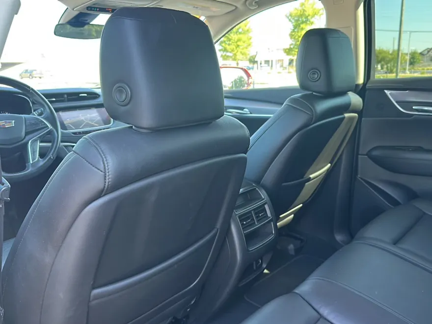 2019 Cadillac XT5 Luxury photo 1