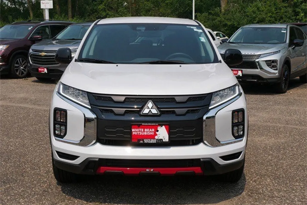 2024 Mitsubishi Outlander Sport photo 1