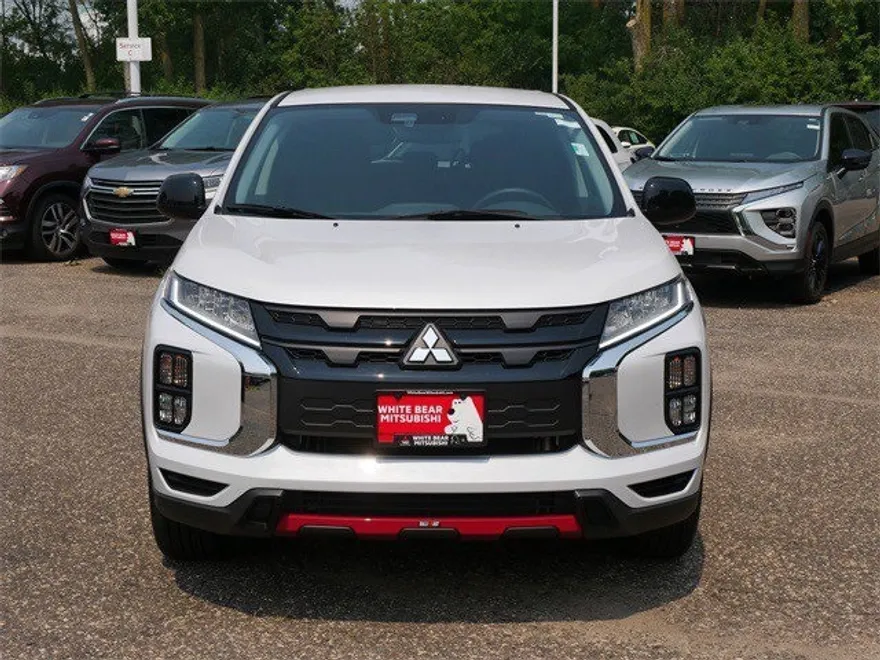 2024 Mitsubishi Outlander Sport photo 1