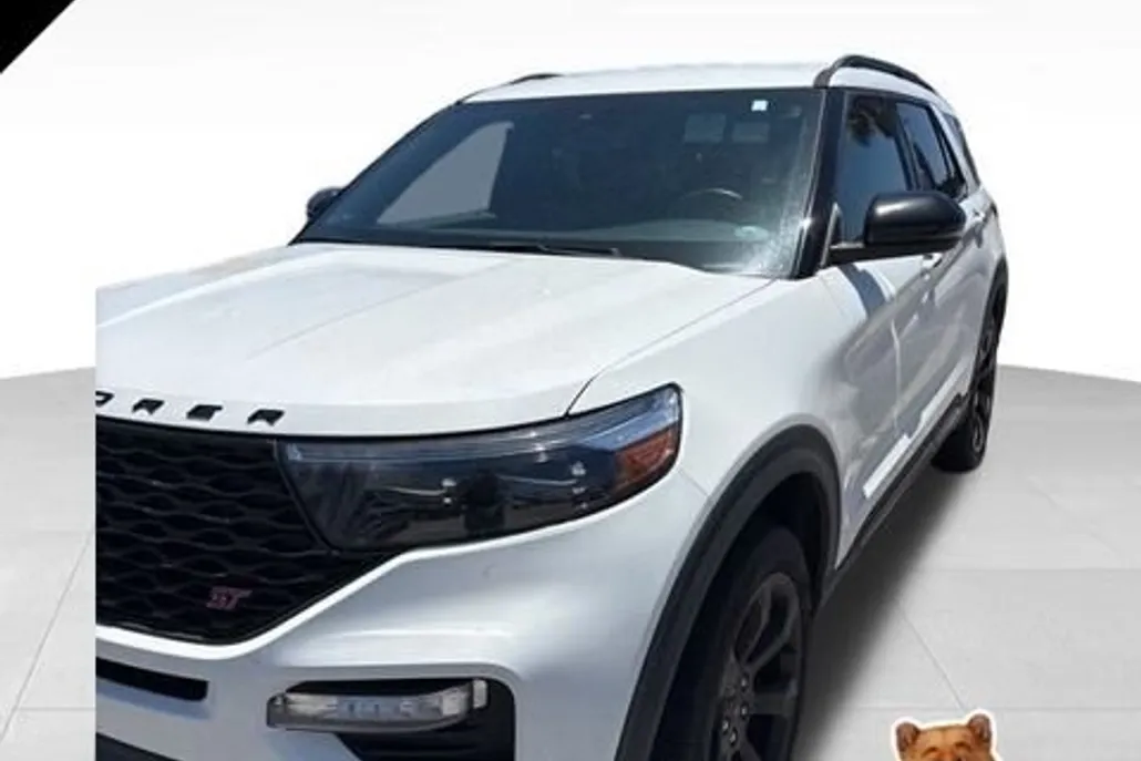 2022 Ford Explorer ST photo 1
