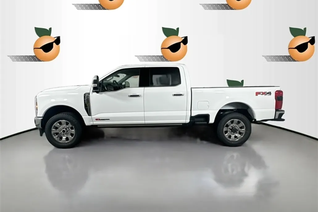 2025 Ford F-250 Lariat photo 1