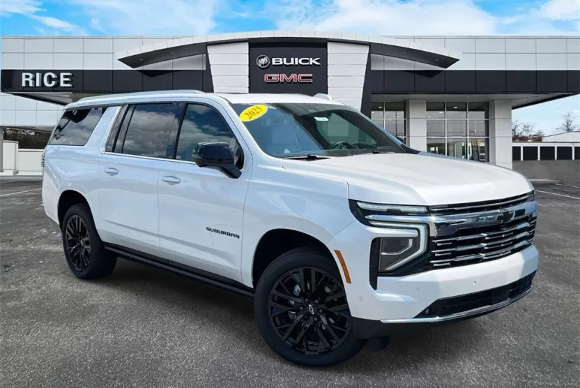 2025 Chevrolet Suburban Premier photo 1