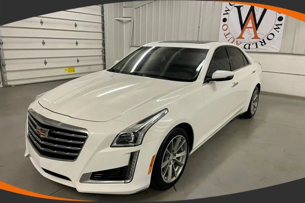 2017 Cadillac CTS Luxury Sedan photo 1
