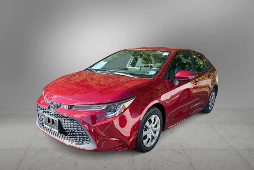 2022 Toyota Corolla LE photo 1