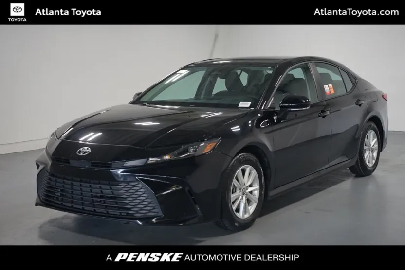 2025 Toyota Camry LE photo 1