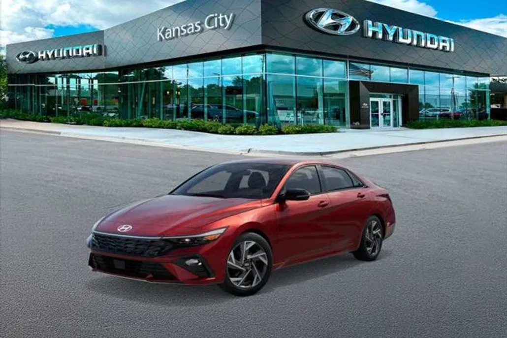 2025 Hyundai Elantra SEL Sport photo 1