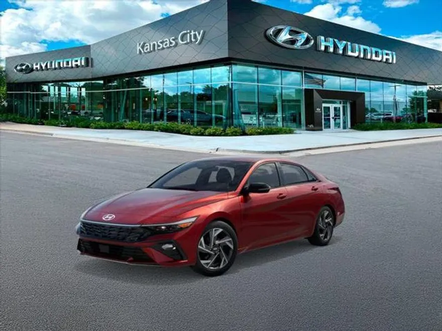 2025 Hyundai Elantra SEL Sport photo 1