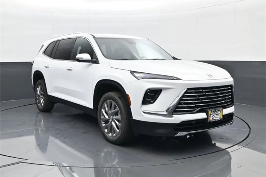 2026 Buick Enclave Preferred photo 1