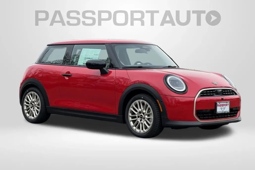 2025 Mini Cooper 2 Door Hardtop Iconic photo 1