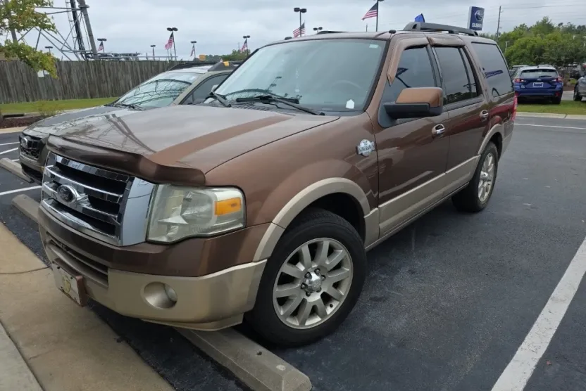 2012 Ford Expedition XLT King Ranch photo 1