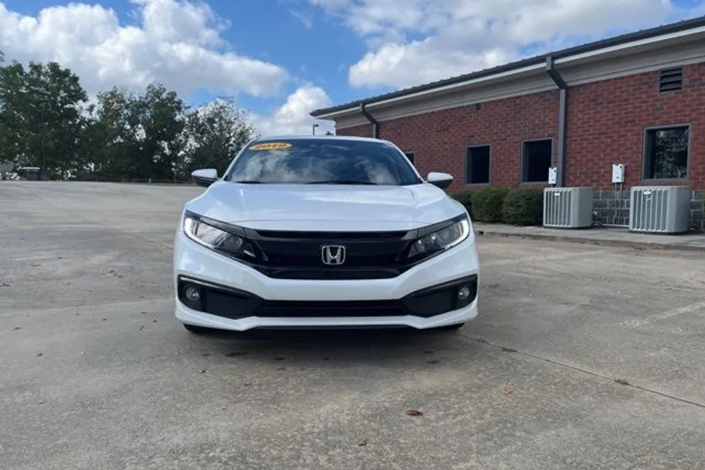 2019 Honda Civic Sport photo 1