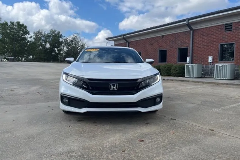 2019 Honda Civic Sport photo 1