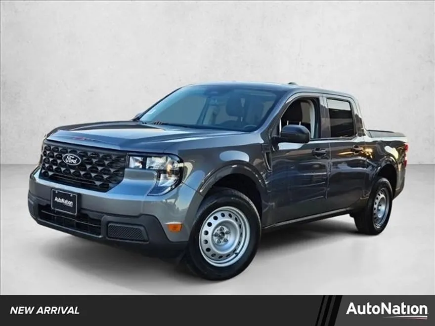 2025 Ford Maverick XL photo 1
