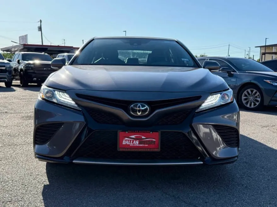 2020 Toyota Camry XSE photo 1