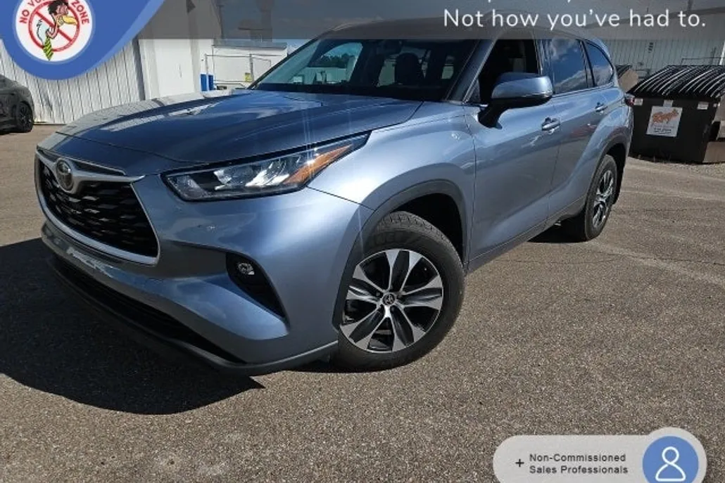 2020 Toyota Highlander XLE photo 1
