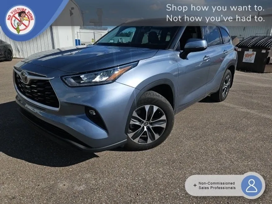 2020 Toyota Highlander XLE photo 1