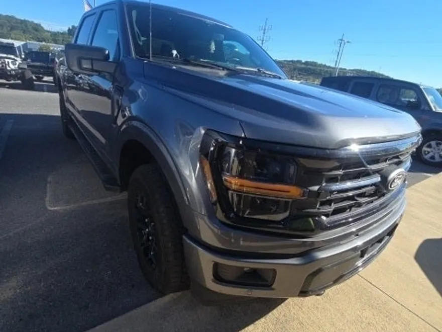 2024 Ford F-150 XLT photo 1