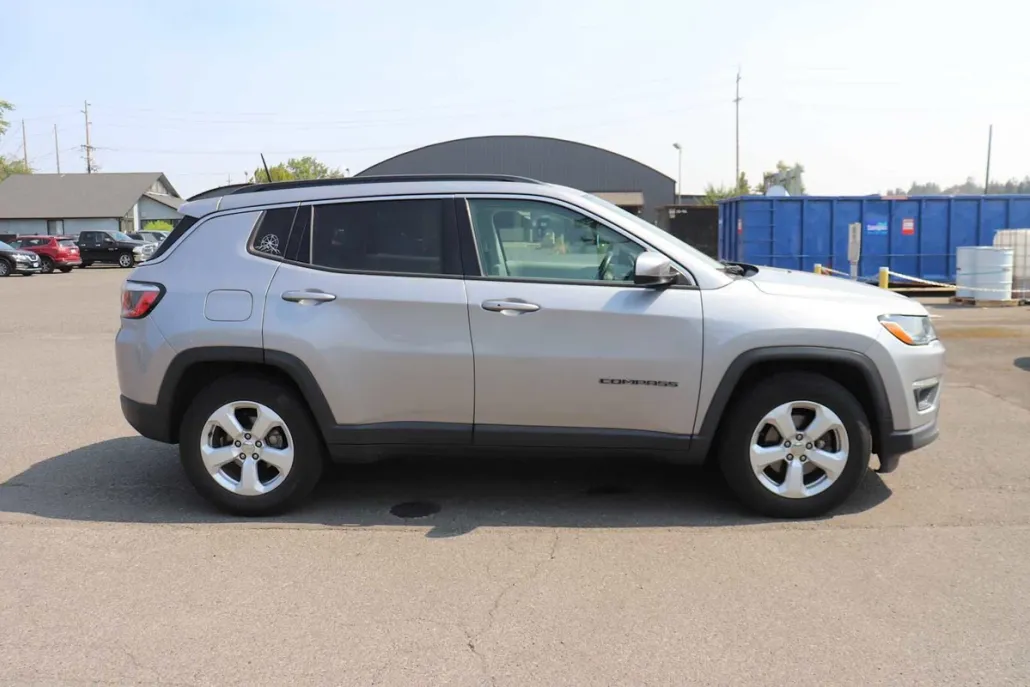 2018 Jeep Compass Latitude photo 1