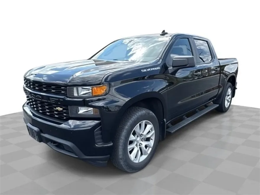 2019 Chevrolet Silverado 1500 Custom photo 1