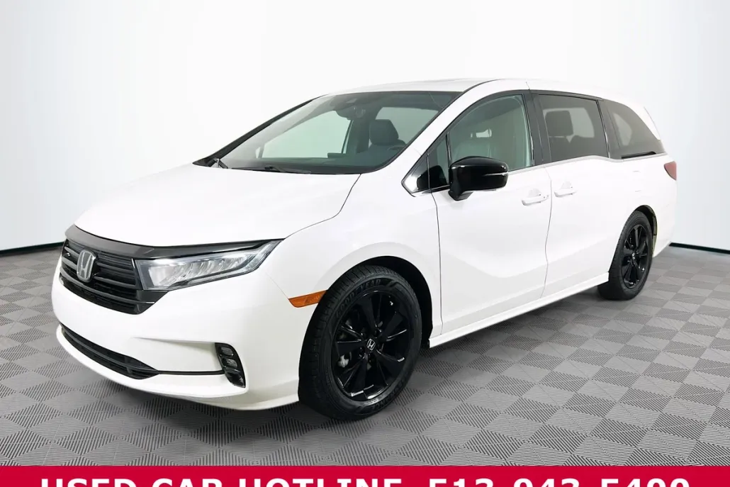 2023 Honda Odyssey Sport photo 1
