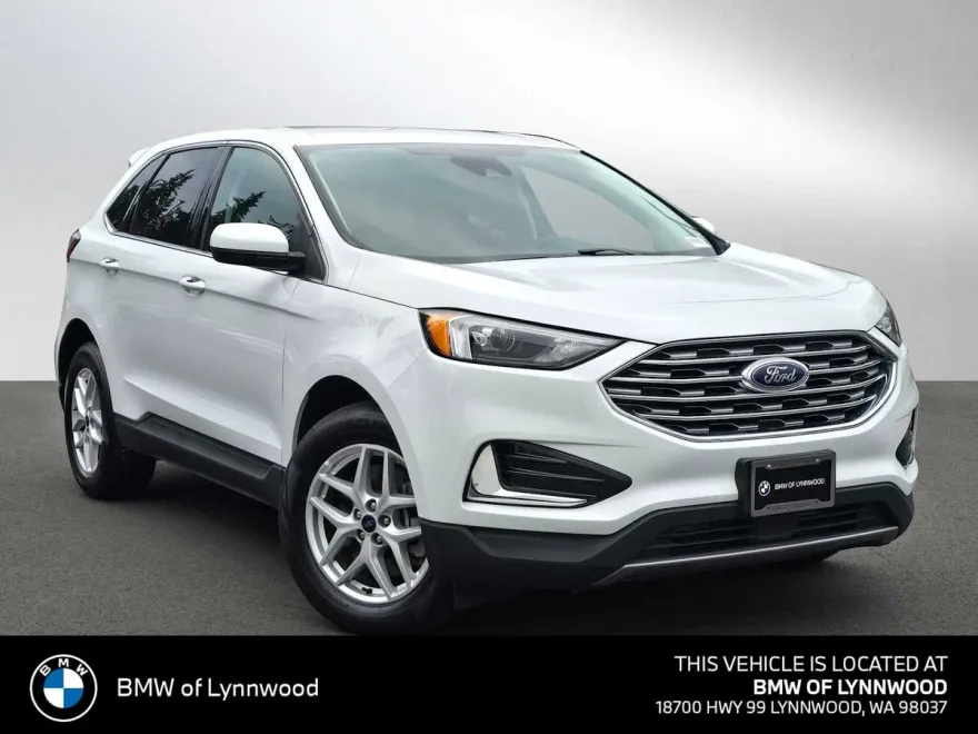 2022 Ford Edge SEL photo 1