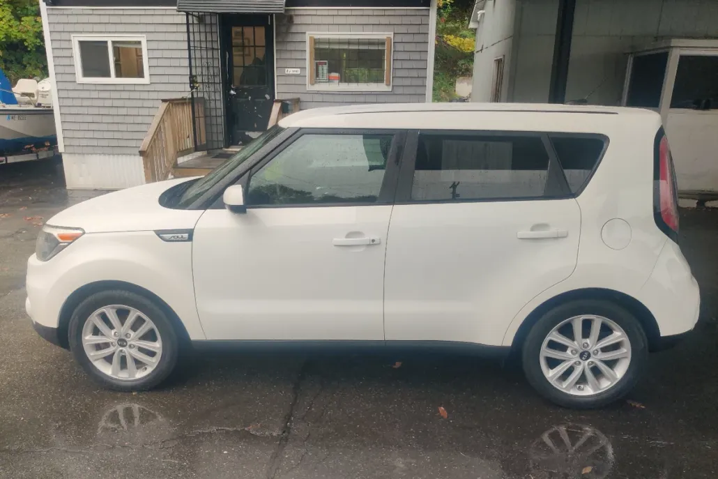 2019 Kia Soul Plus photo 1