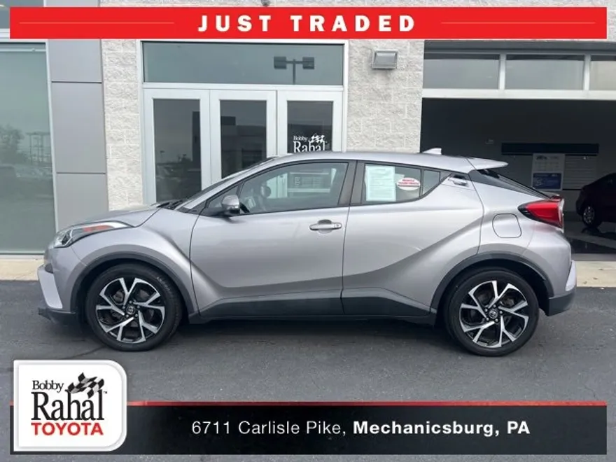 2018 Toyota C-HR XLE Premium photo 1