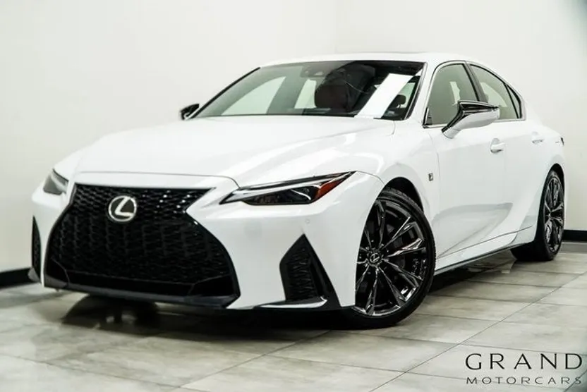 2022 Lexus IS 350 F SPORT photo 1
