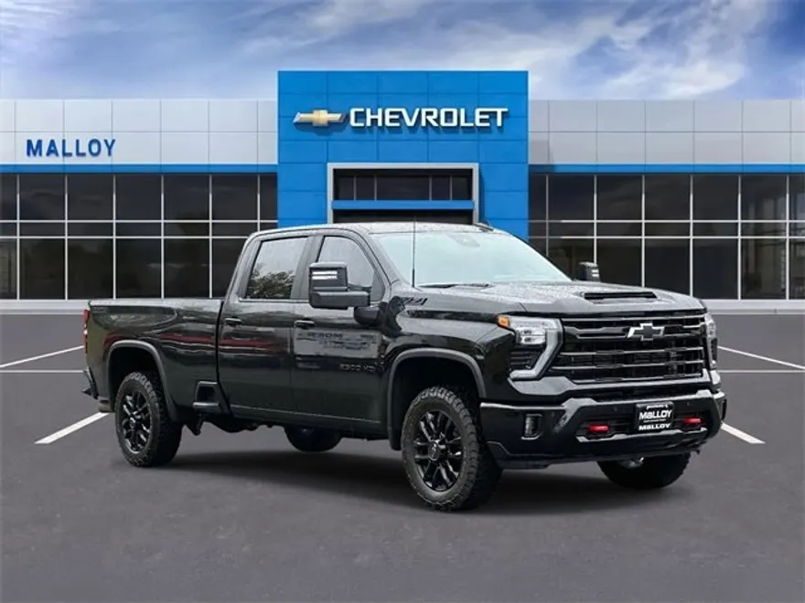 2025 Chevrolet Silverado 2500HD LT photo 1