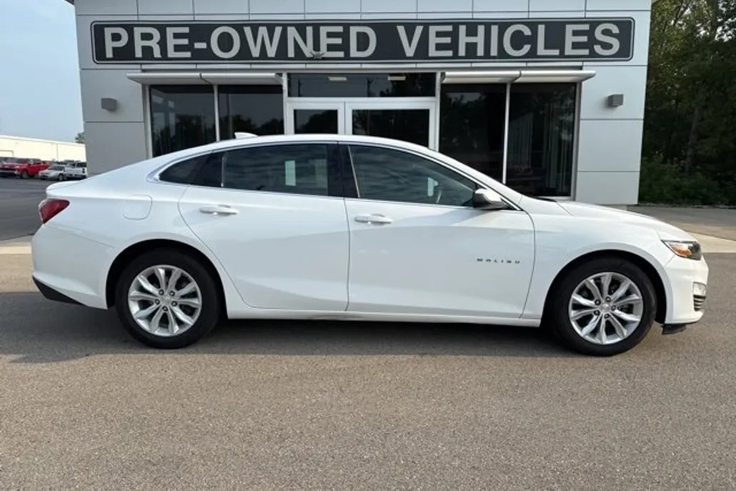 2020 Chevrolet Malibu 1LT photo 1