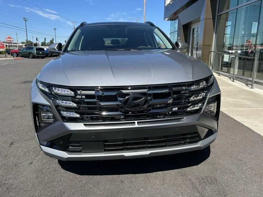 2025 Hyundai Tucson Hybrid Limited photo 1