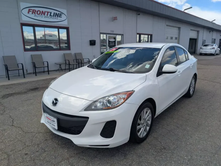 2012 Mazda Mazda3 Touring photo 1