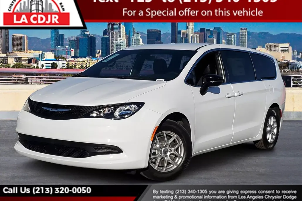 2025 Chrysler Voyager photo 1