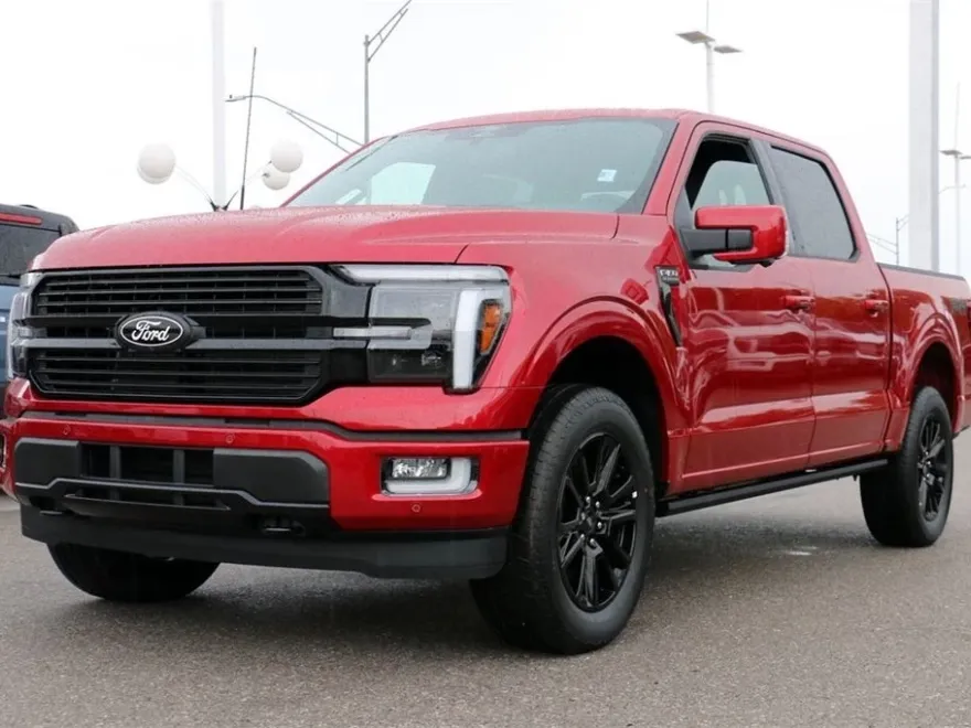 2025 Ford F-150 Platinum photo 1