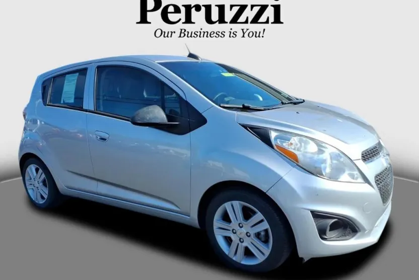 2015 Chevrolet Spark 1LT photo 1