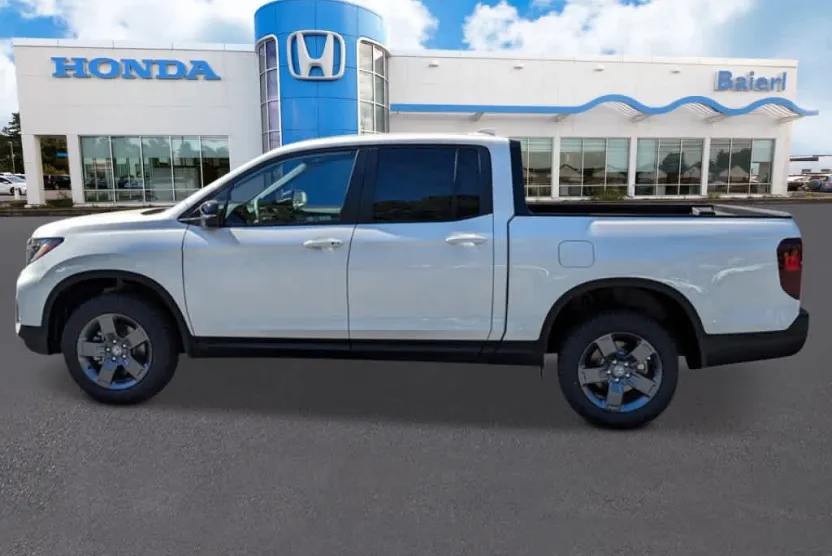 2026 Honda Ridgeline TrailSport photo 1