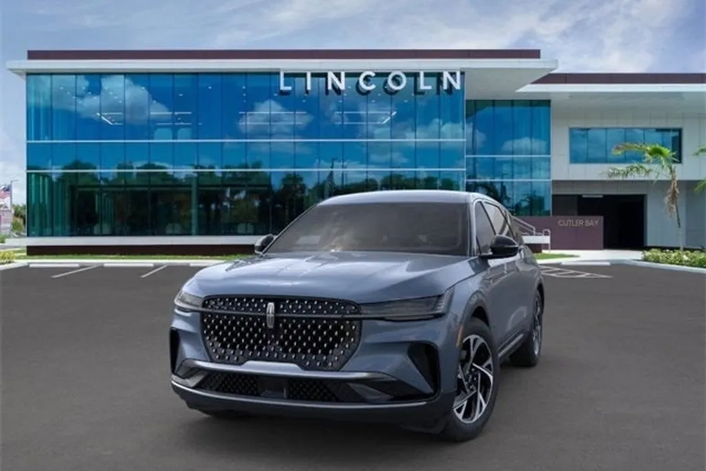 2025 Lincoln Nautilus Premiere photo 1